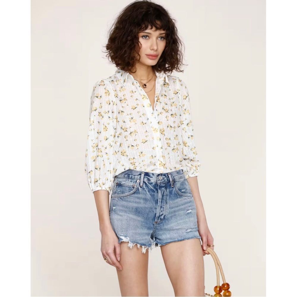 Heartloom White & Yellow Floral Button-Front Blouse